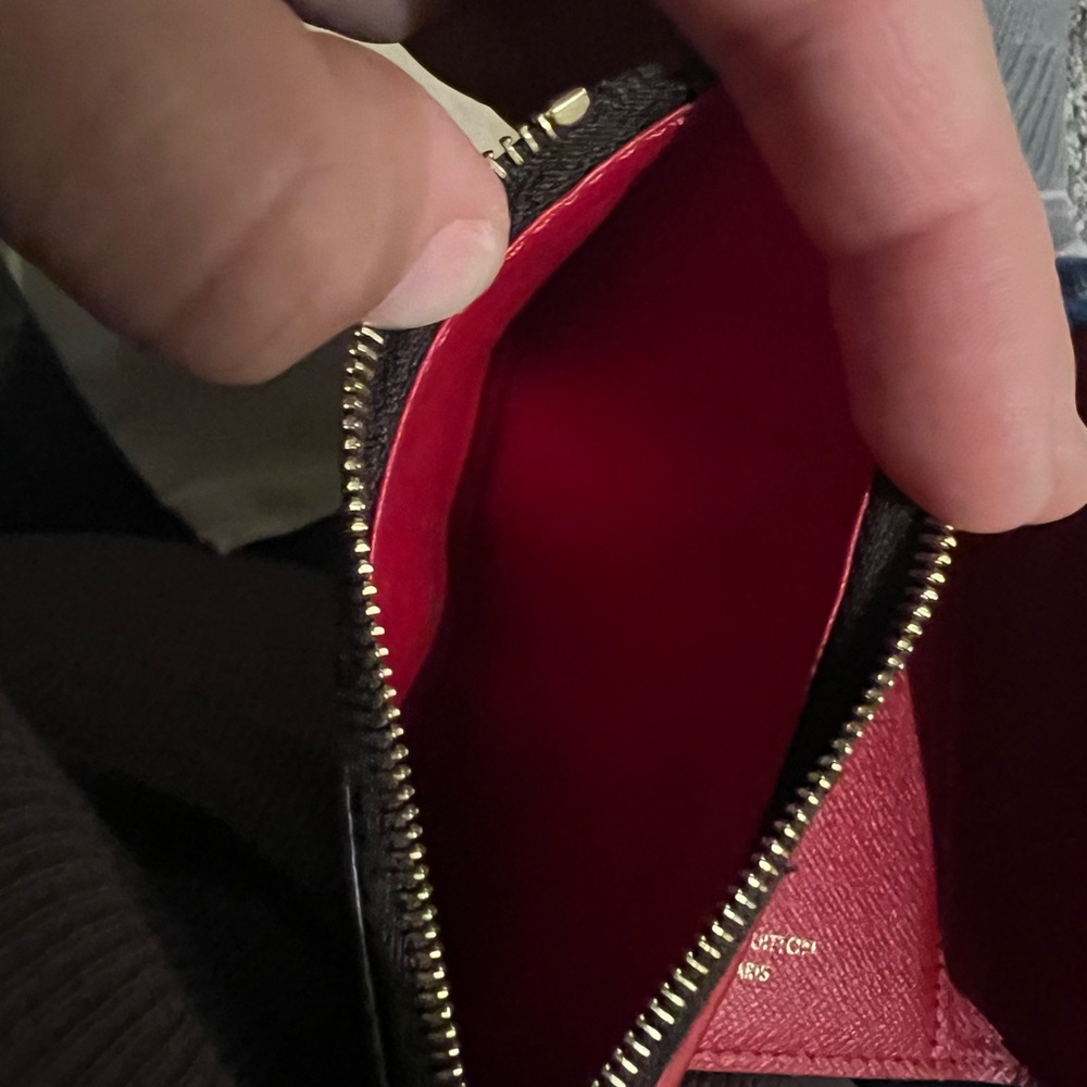Louis Vuitton victorine wallet - Picture 8 of 11